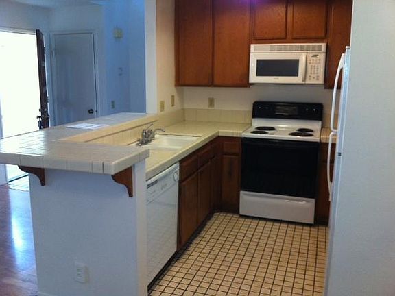 2nd image of 4155 Porte De Palmas Unit 199