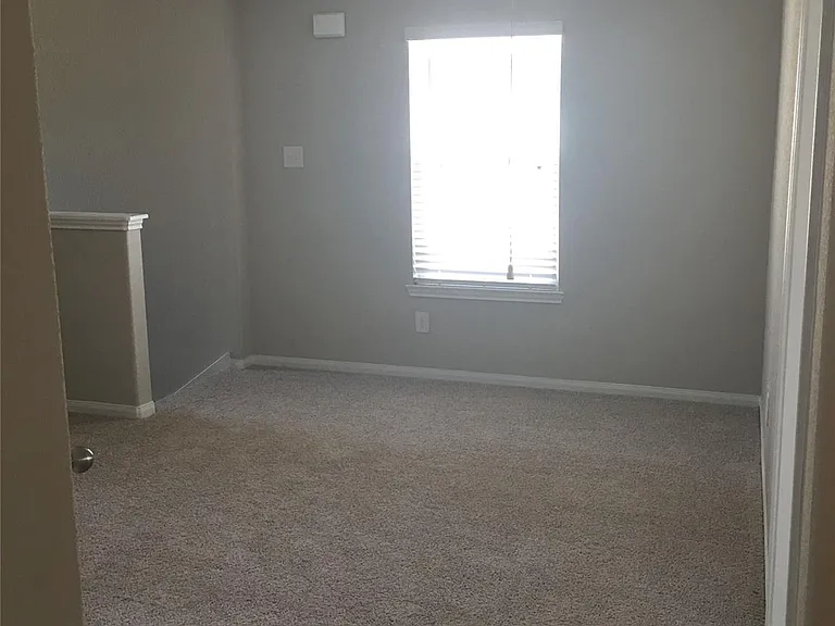 2111 Ethan Dr — Photo 12
