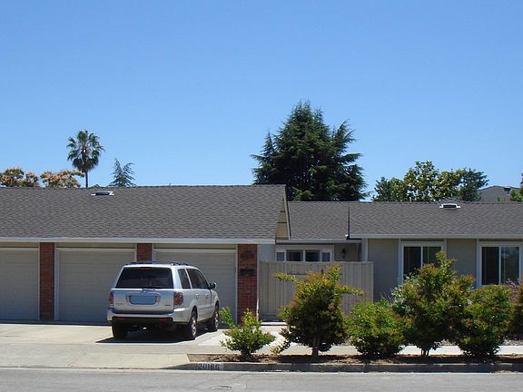 2nd image of 20190 Forest Ave