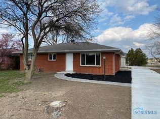 124 N Wynn Rd, Oregon, OH 43616