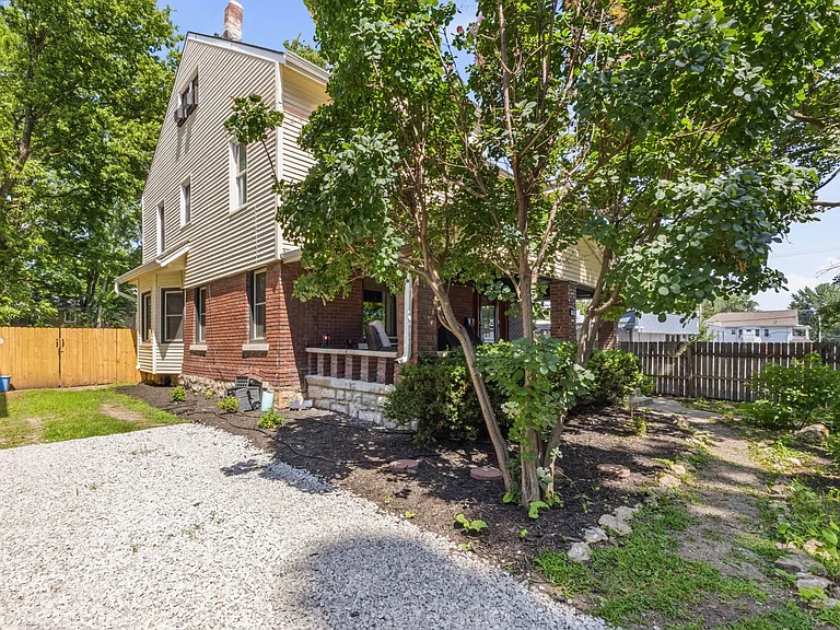 3910 Mercier St #2 — Photo 26