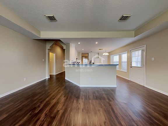 3rd image of 2019 Sterling Pointe Ct