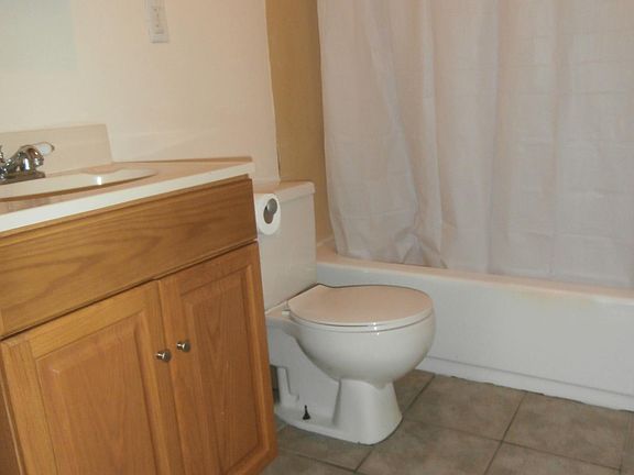 5th image of 264 Campbell Ave