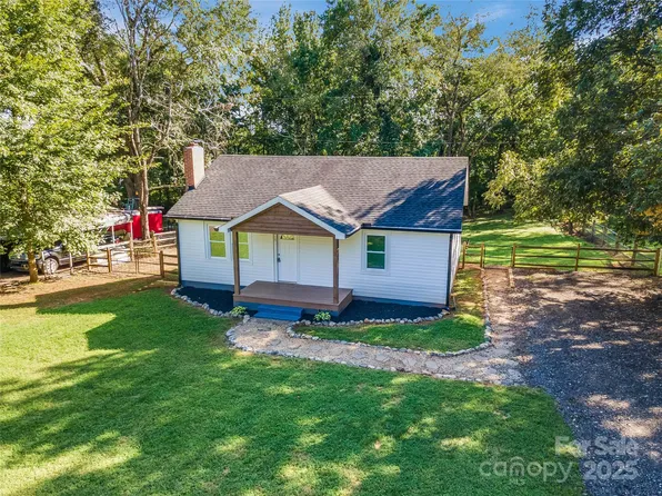 115 Church St, High Shoals, NC 28077