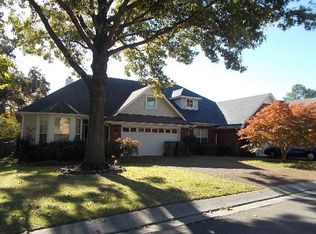 860 Timber Grove Dr, Cordova, TN 38018