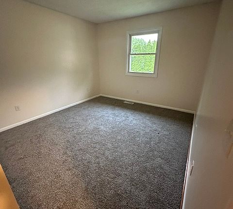 5th image of 7232 Huck Cir NW