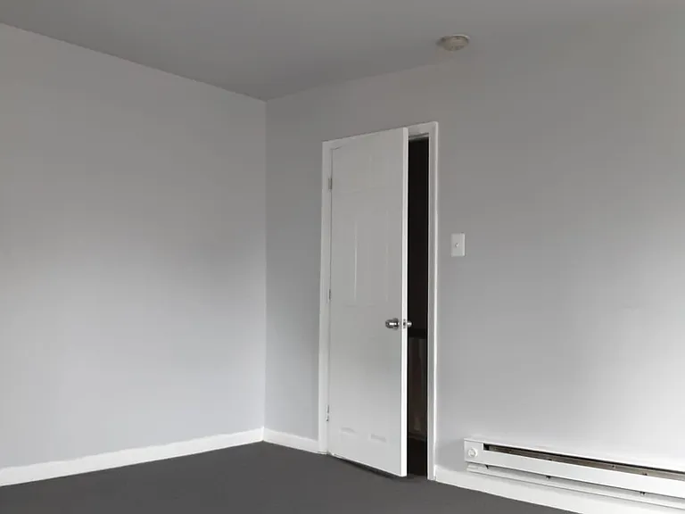 4927 Knox St #2 — Photo 9