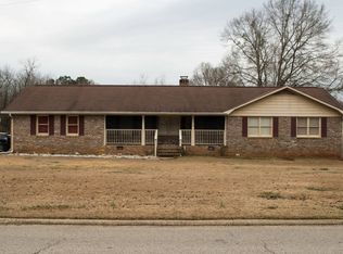 1719 Cherry Dr, Lanett, AL 36863