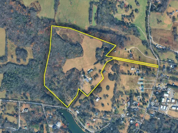 344 Peach Valley Rd, Gallatin, TN 37066
