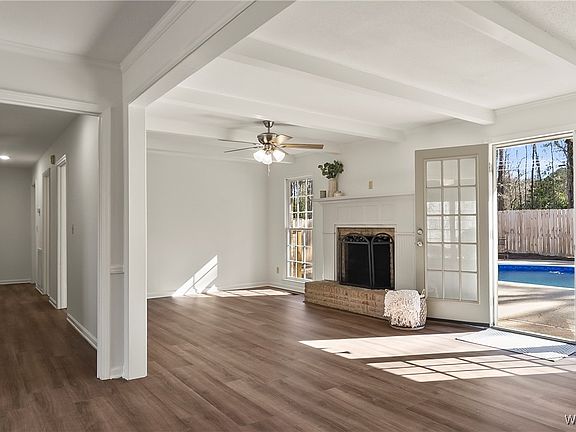 5th image of 4929 Emerald Bay Dr