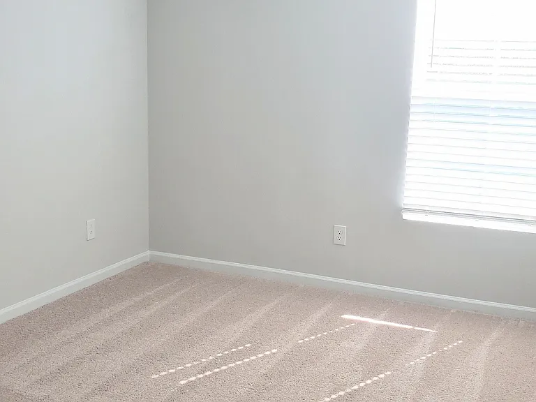 1054 Astoria Dr #MAIN — Photo 18