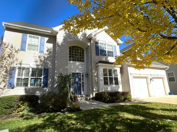 19 Papa Ct, Atlantic Highlands, NJ 07716