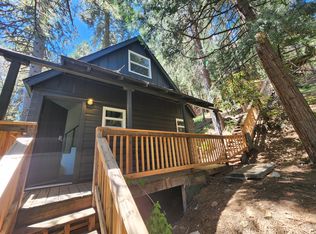 825 Sierra Vista Dr, Twin Peaks, CA 92391