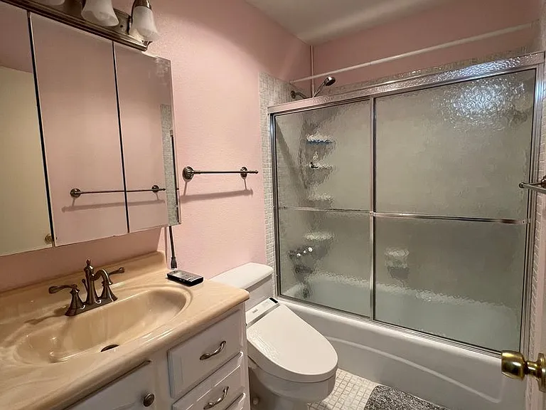 1172 Commodore Ct #203 — Photo 13