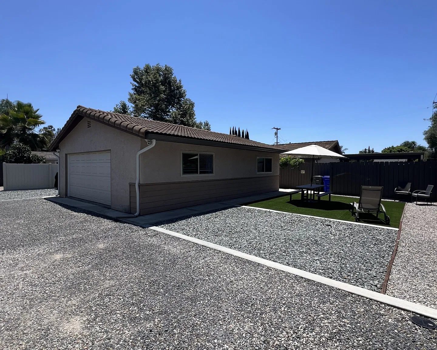 2 bed, 780 sqft, $3,150 — Photo 1