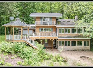 996 Lakeside St, White Lake, WI 54491