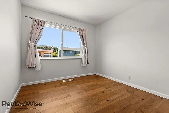 1120 Oakwood Dr — Photo 22