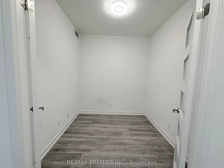 292 Verdale Cross #1509 — Photo 4