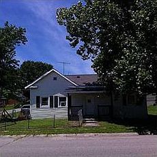 1st image of 222 S Poplar St
