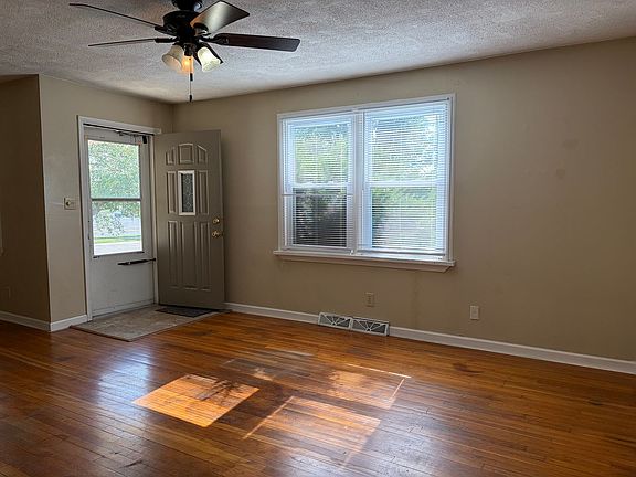 2nd image of 1022 McGregor St