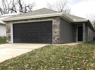 6016 N Topping Ave, Gladstone, MO 64119