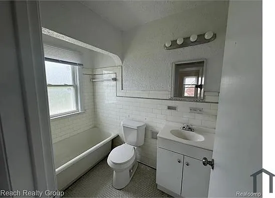 15355 Coyle St — Photo 6