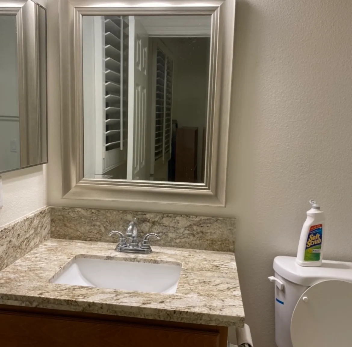 6 bed, 4800 sqft, $1,199 — Photo 1