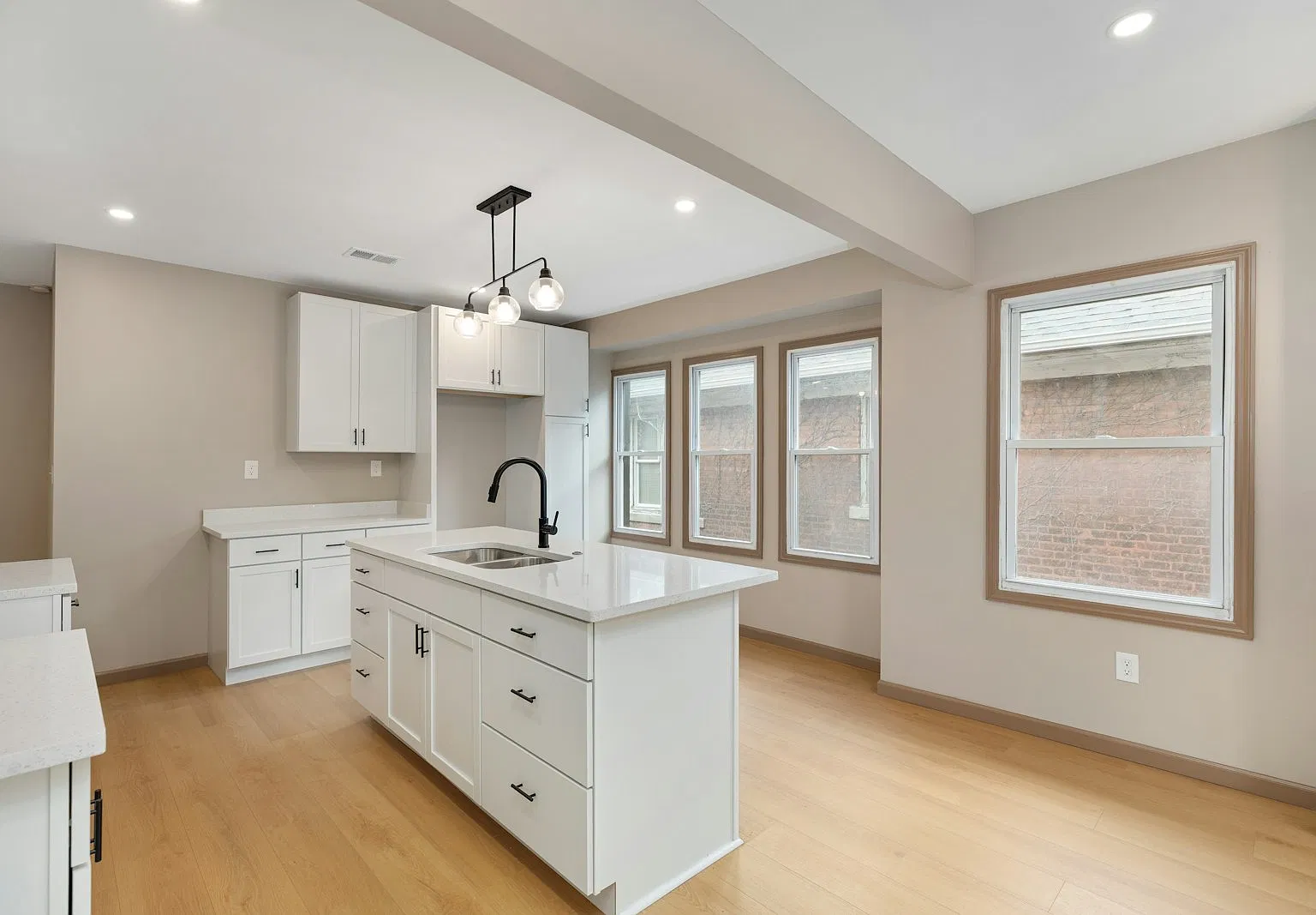 8776 Dexter Avenue, Unit 8778 (Upper) — Photo 3