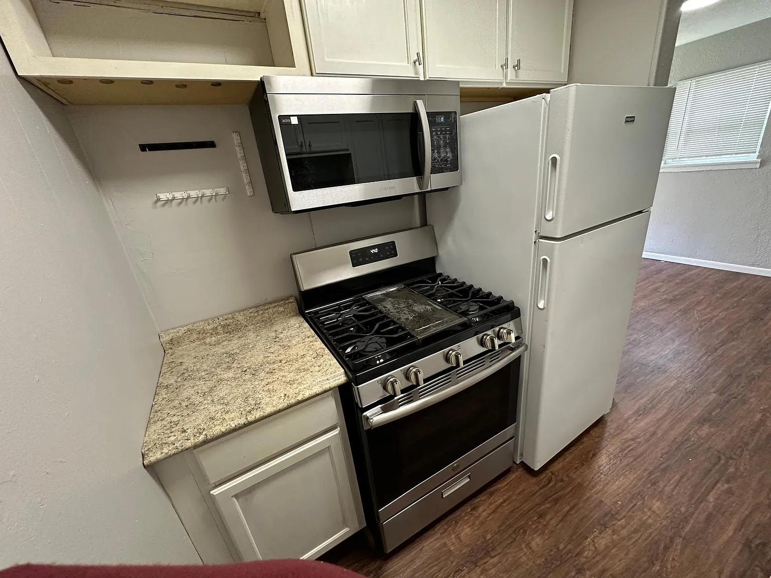 1 bed, 500 sqft, $945 — Photo 3