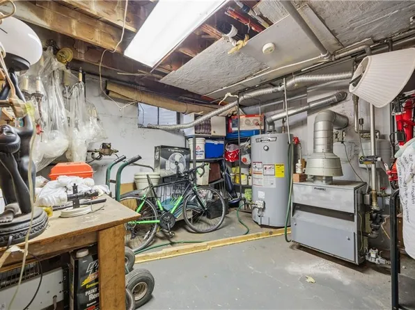 2666 Brown Street image 31 of 37