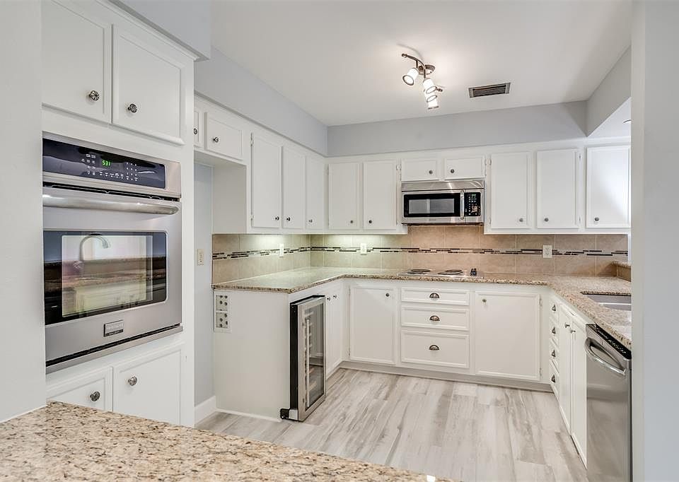 1st image of 11874 Briar Forest Dr