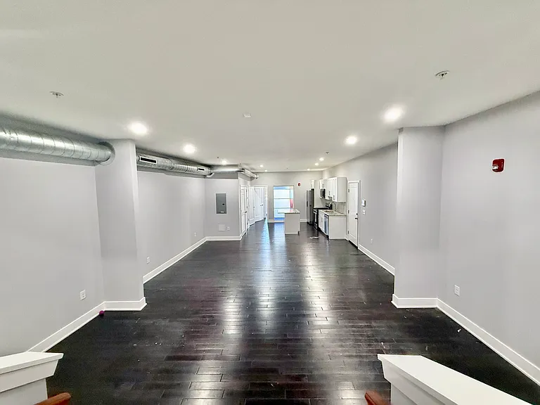302 Richmond St #A27 — Photo 6