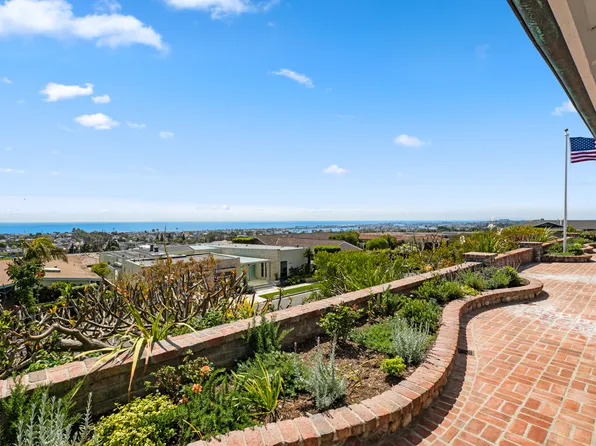 2801 Pebble Dr, Corona Del Mar, CA 92625