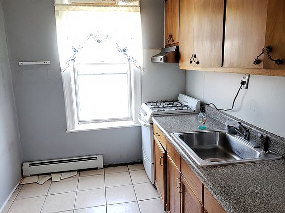4th image of 1863 76th St Floor 2