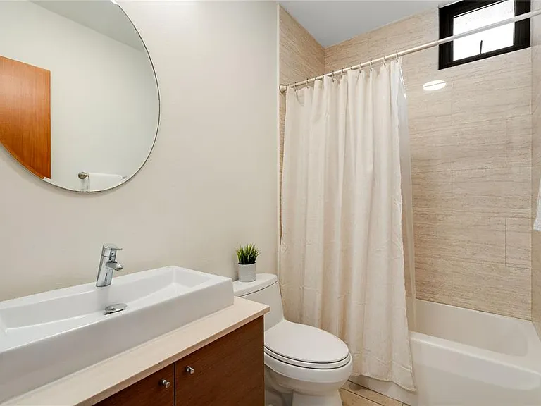 120 Chardon Ave #302 — Photo 20