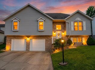 310 Anini Dr, Morgantown, WV 26508