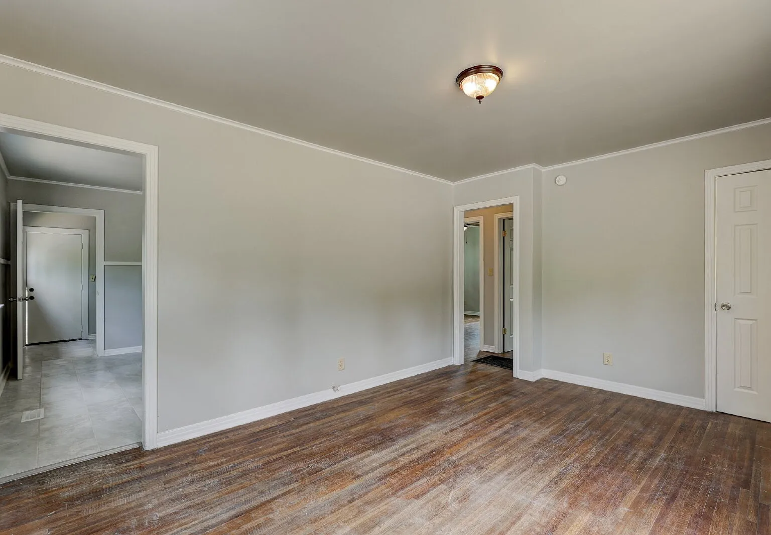 2 bed, 1.0 bath, 838 sqft, $1,030 — Photo 4