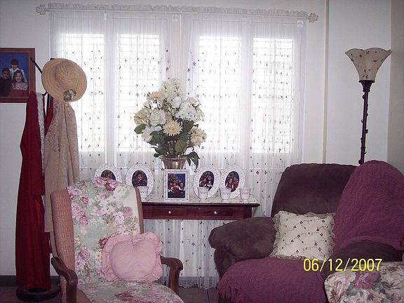 living room w/ shutters