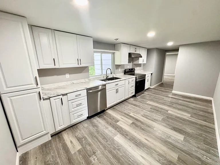 6 Irma Ln — Photo 14
