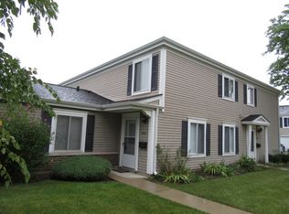 1042 Cove Dr UNIT 145-C, Prospect Heights, IL 60070