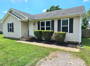 1331 Hugh Hunter Rd, Oak Grove, KY 42262