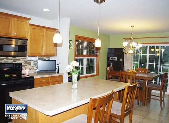 Island Breakfast Bar