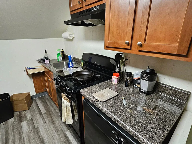 5979 Alder St #4 — Photo 6