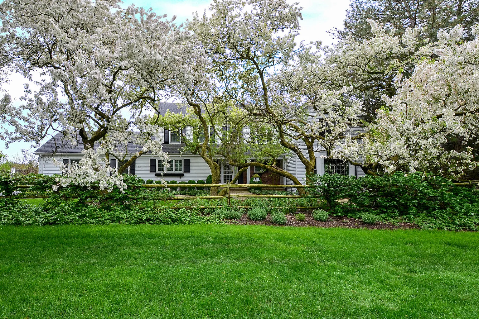 1611 Durham Dr photo 1