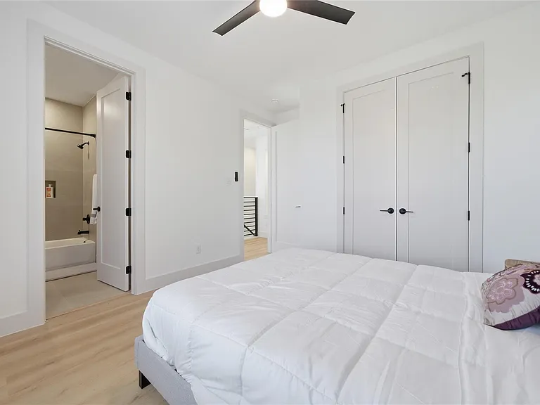 5505 Hershe St — Photo 36