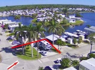 549 Cheetah Dr, Naples, FL 34114