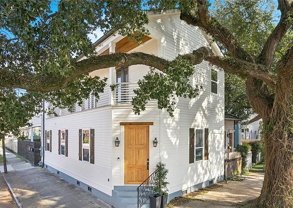 1st image of 2732 Danneel St