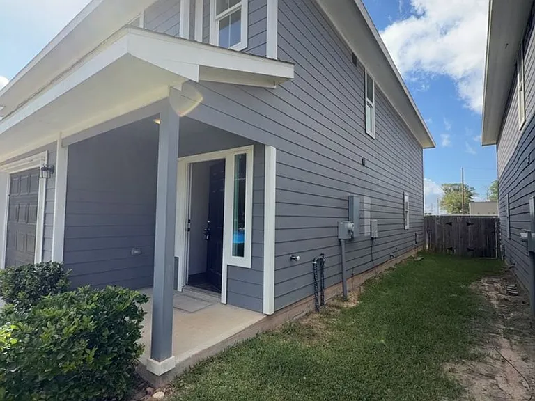 505 Hines Ave — Photo 1
