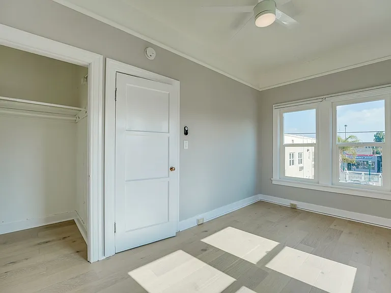 310 G St — Photo 18