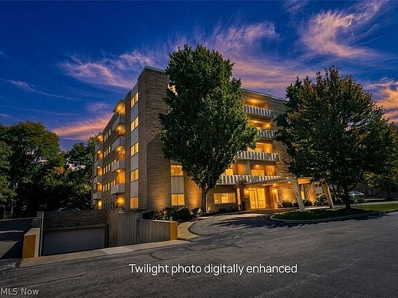 2nd image of 2089 Wooster Rd #43